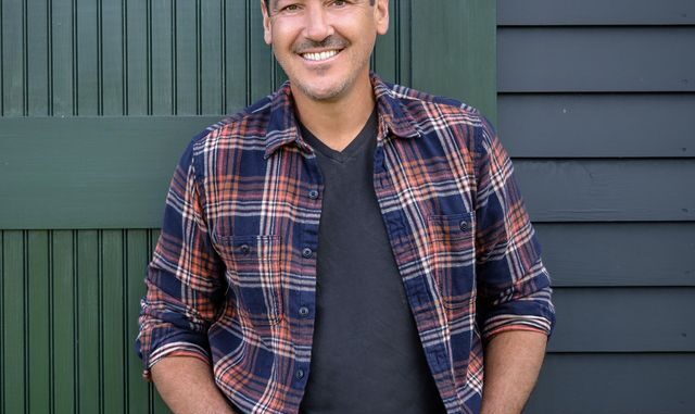 Jonathan Knight